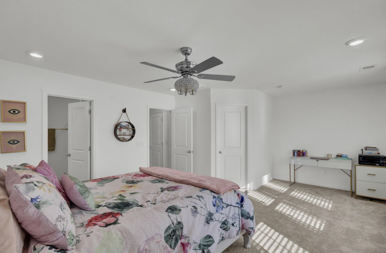 500 Trotters Lane Photo 20