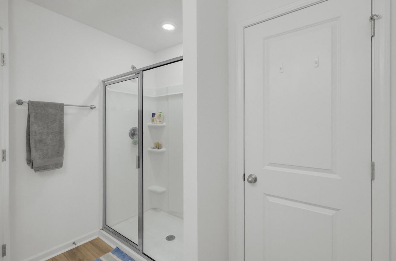 500 Trotters Lane Photo 22