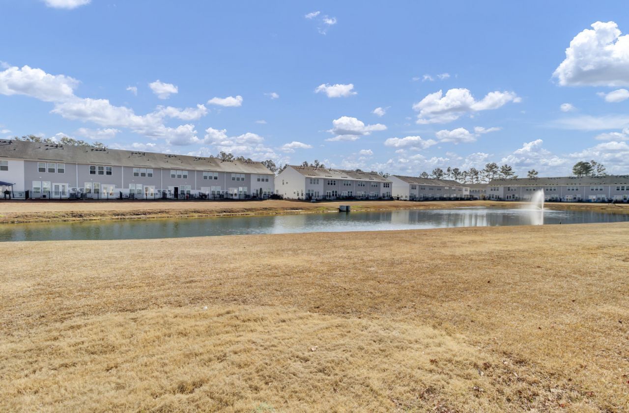 500 Trotters Lane Photo 29