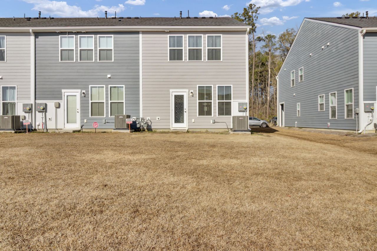 500 Trotters Lane Photo 31