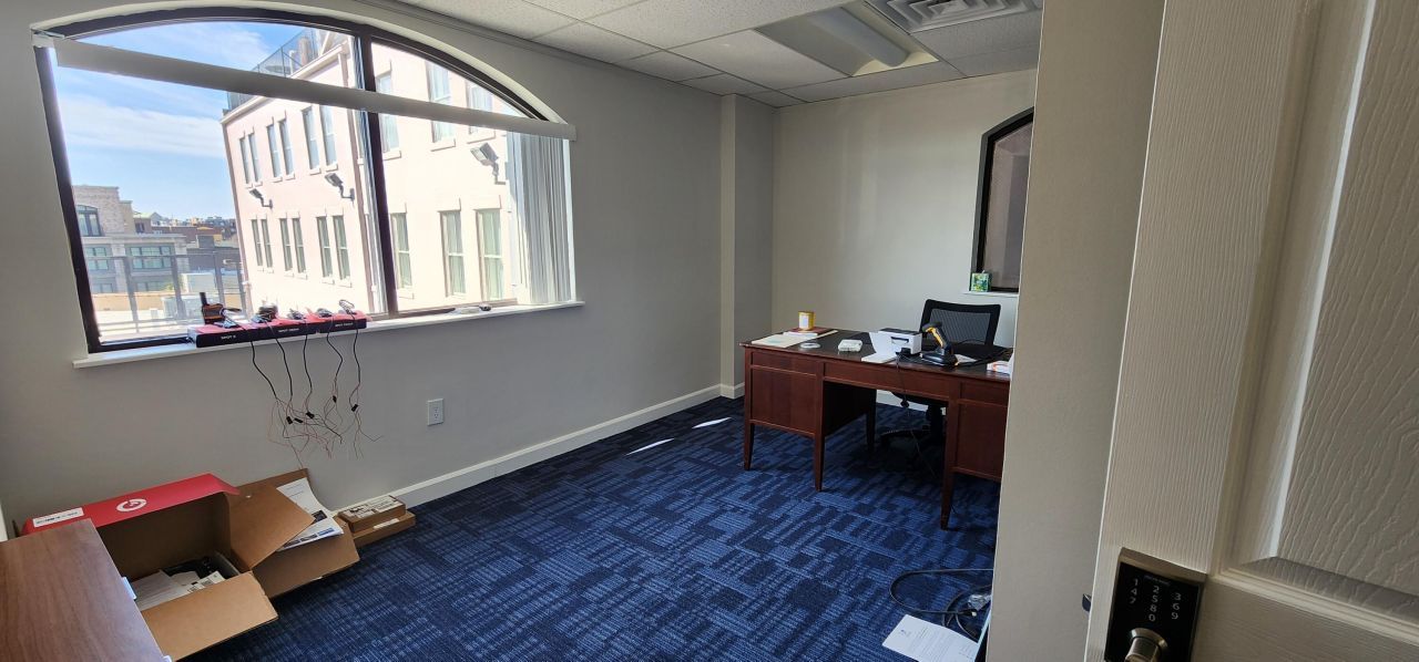 215 E Bay St. Photo 5