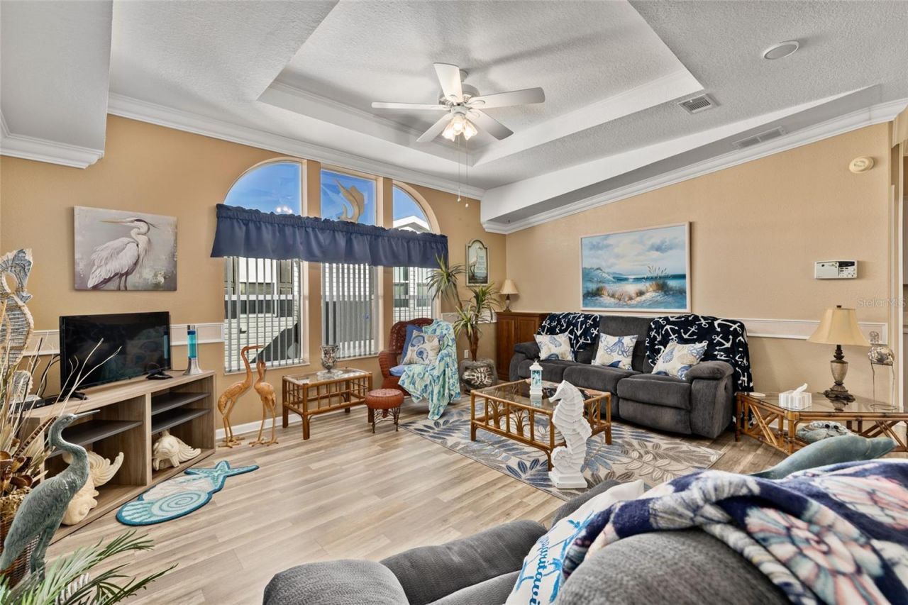 134 Americana Court Ne, Unit 216, Saint Petersburg, FL 33702 Photo