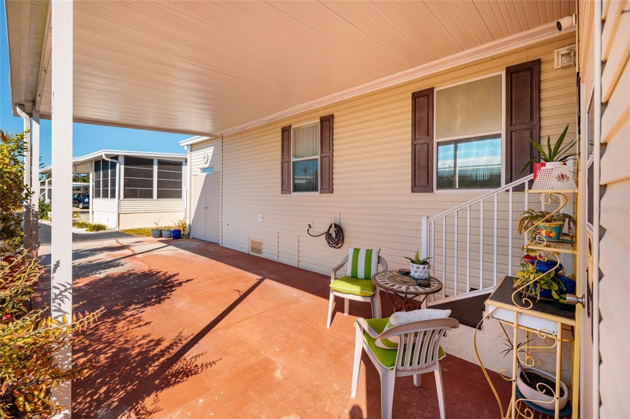 134 Americana Court Ne, Unit 216, Saint Petersburg, FL 33702 Photo