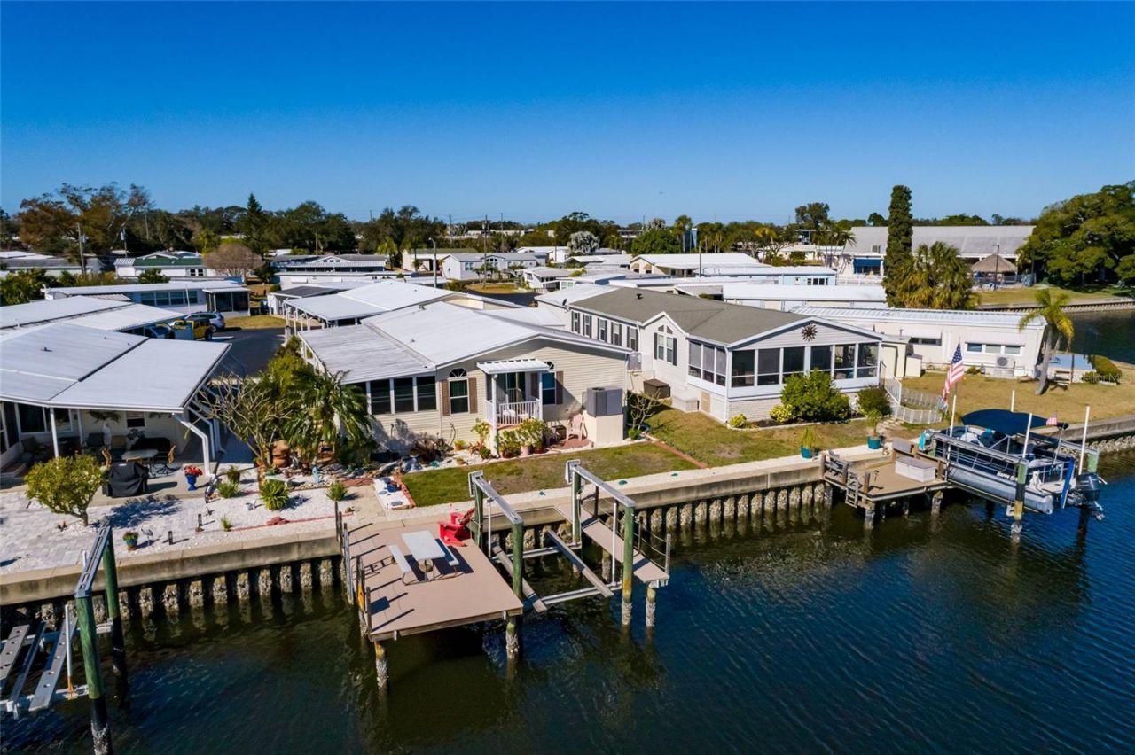 134 Americana Court Ne, Unit 216, Saint Petersburg, FL 33702 Photo