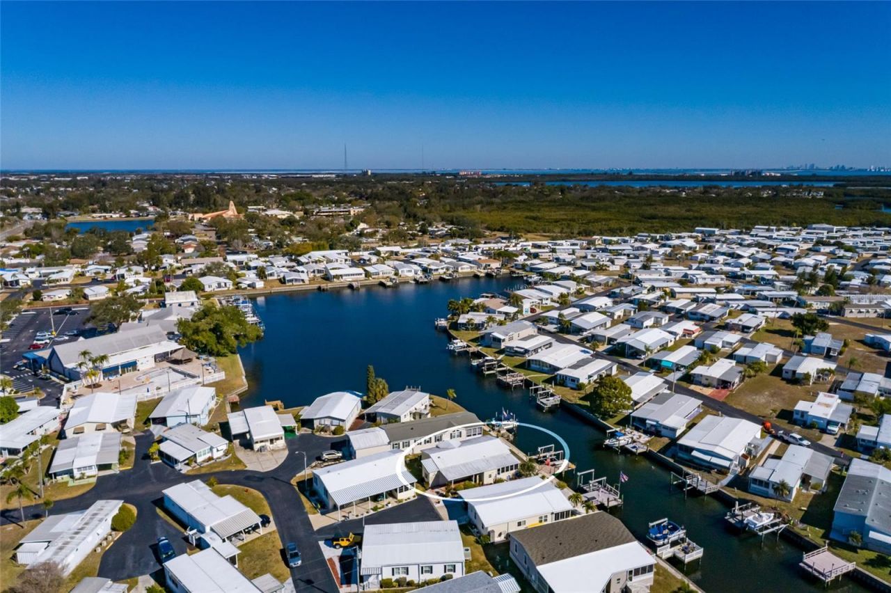 134 Americana Court Ne, Unit 216, Saint Petersburg, FL 33702 Photo