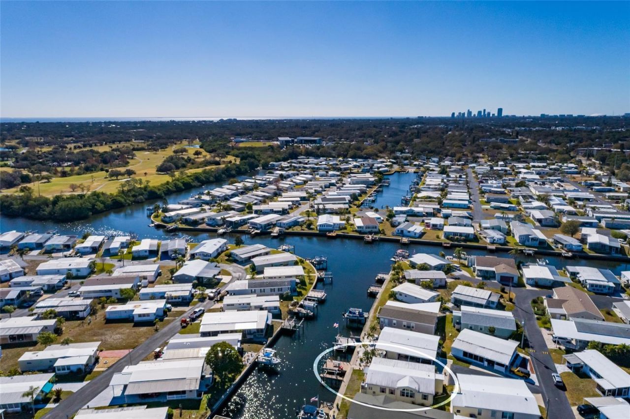 134 Americana Court Ne, Unit 216, Saint Petersburg, FL 33702 Photo