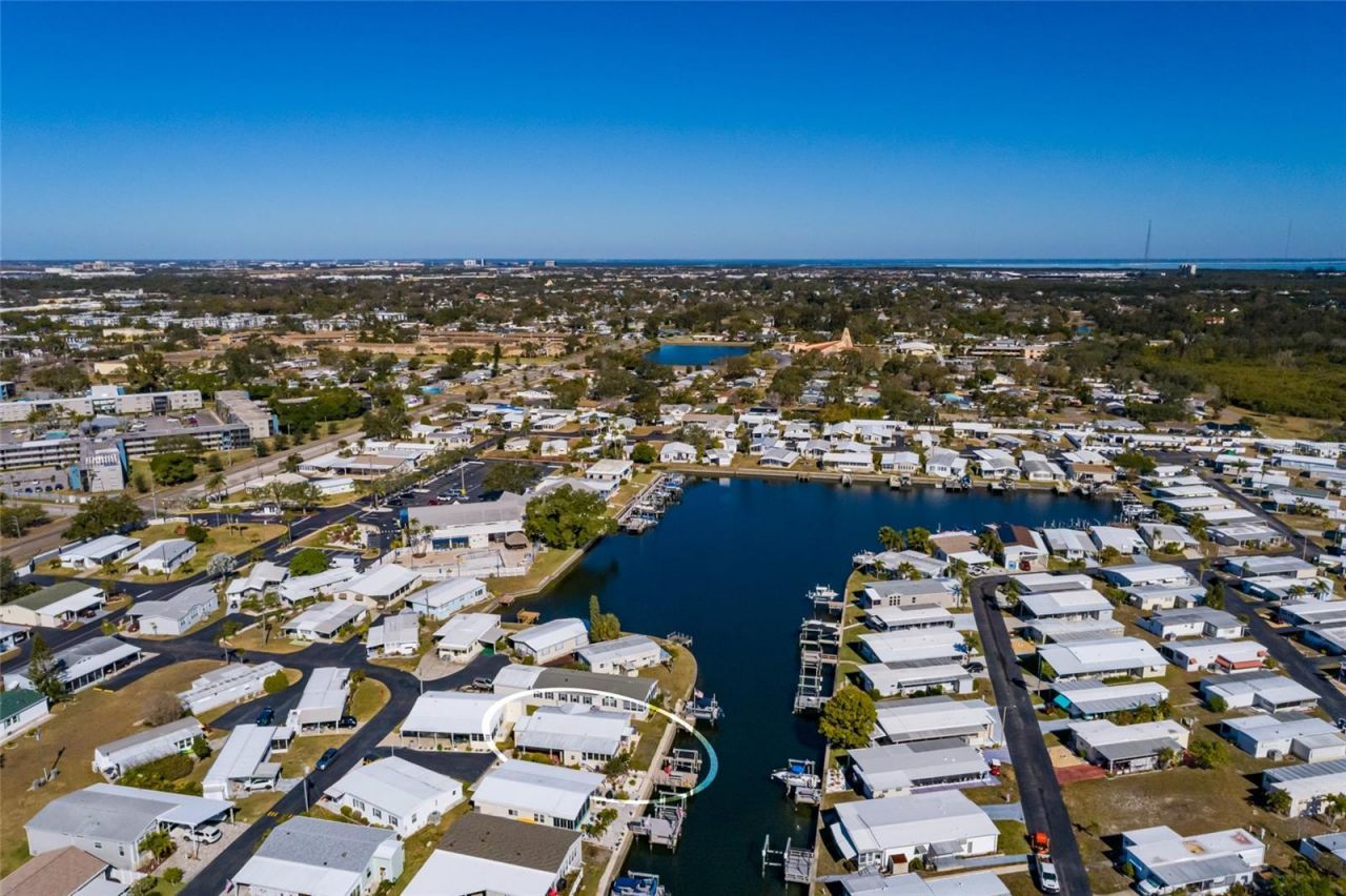 134 Americana Court Ne, Unit 216, Saint Petersburg, FL 33702 Photo