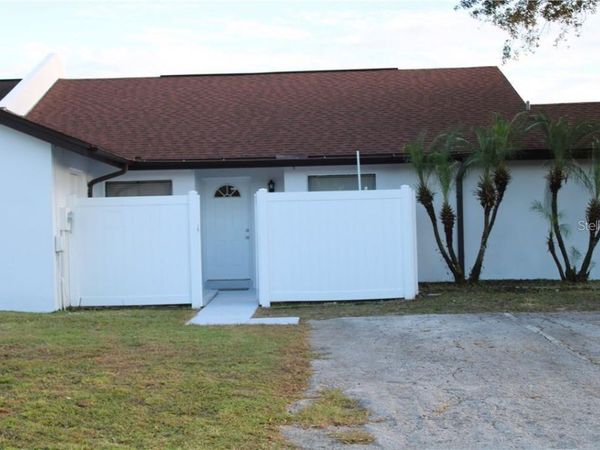 11401 WAVELAND WAY, TAMPA, FL 33624