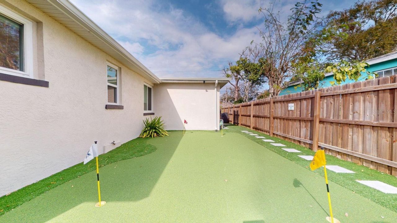 2495 37th Avenue N, Saint Petersburg, FL 33713 Photo