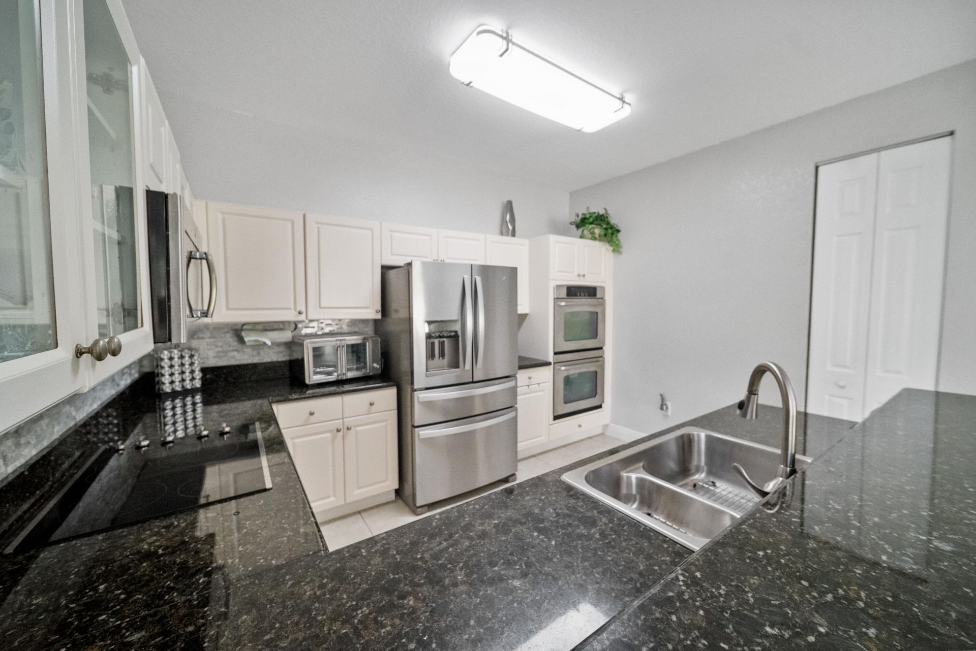 18011 SW 41st Street, Miramar, FL 33029 Photo