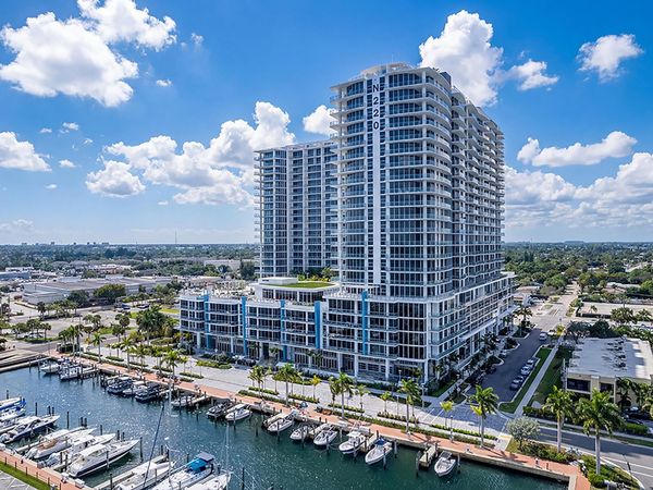 220 Lake Shore Drive, Unit 1011, Lake Park, FL 33403
