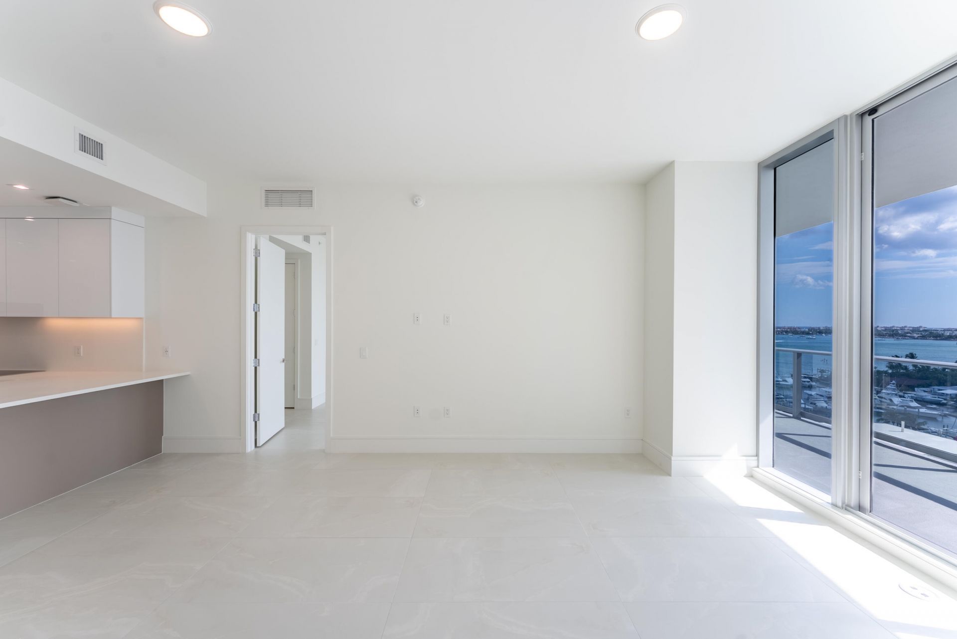 220 Lake Shore Drive, Unit 1011, Lake Park, FL 33403 Photo