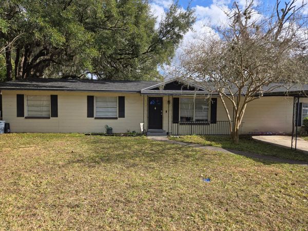 211 NE 3rd Terrace, Williston, FL 32696