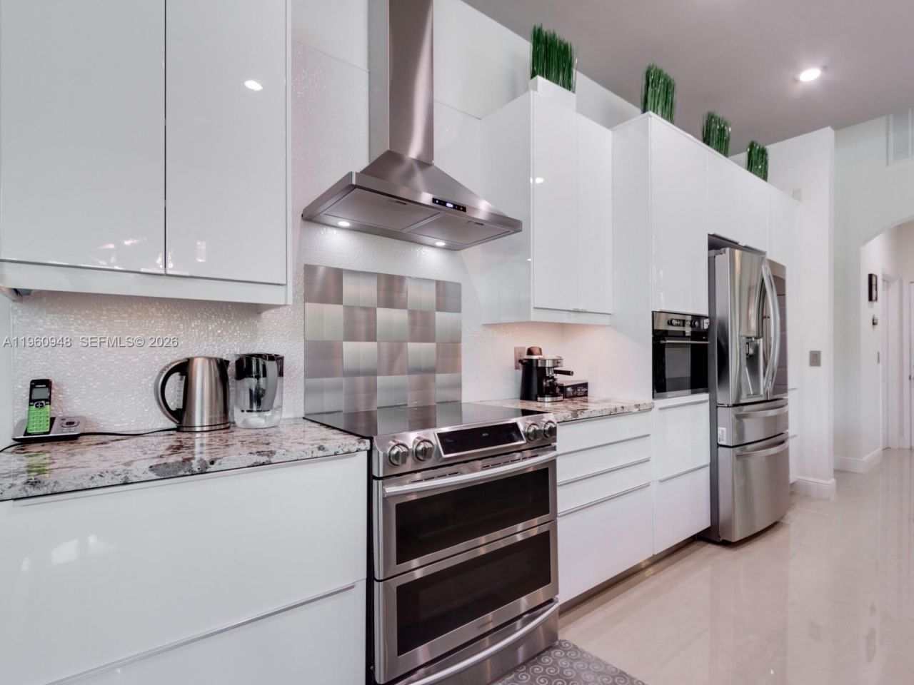 2550 Jardin Mnr, Weston, FL 33327 Photo