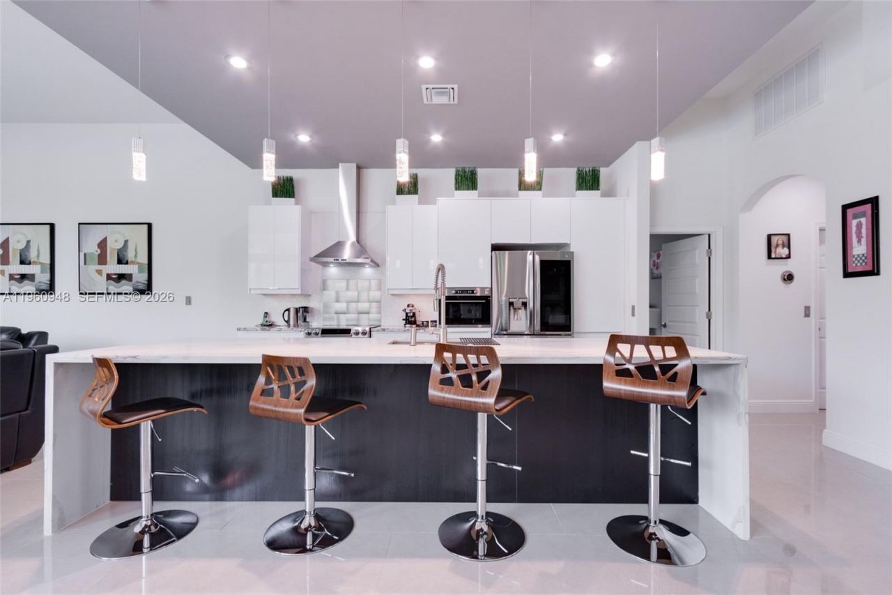 2550 Jardin Mnr, Weston, FL 33327 Photo