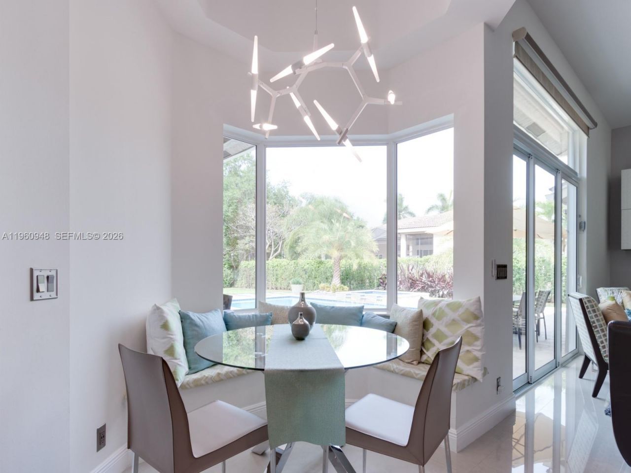 2550 Jardin Mnr, Weston, FL 33327 Photo