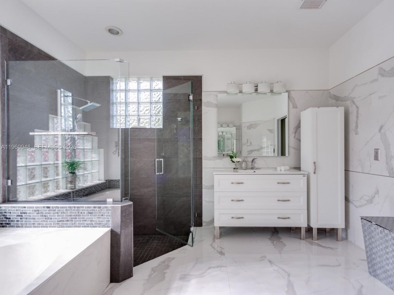 2550 Jardin Mnr, Weston, FL 33327 Photo