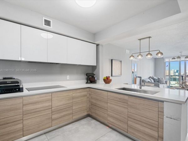 300 Sunny Isles Blvd , Unit 4-1405, Sunny Isles Beach, FL 33160