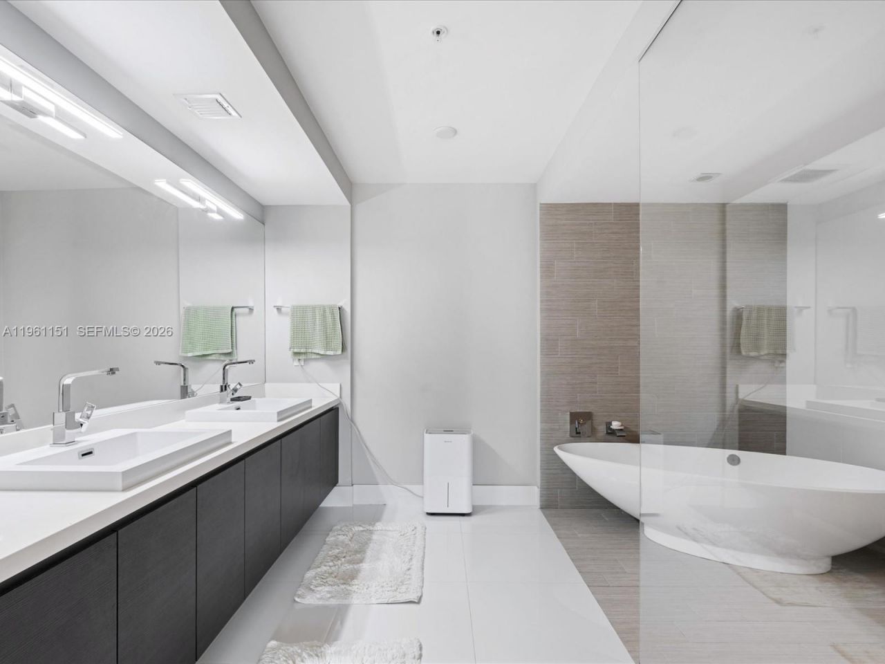 300 Sunny Isles Blvd, Unit 4-1405, Sunny Isles Beach, FL 33160 Photo