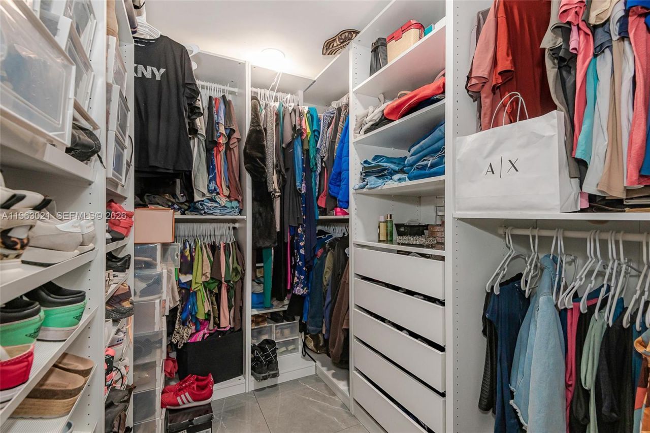 200 SW 69th Ter, Pembroke Pines, FL 33023 Photo