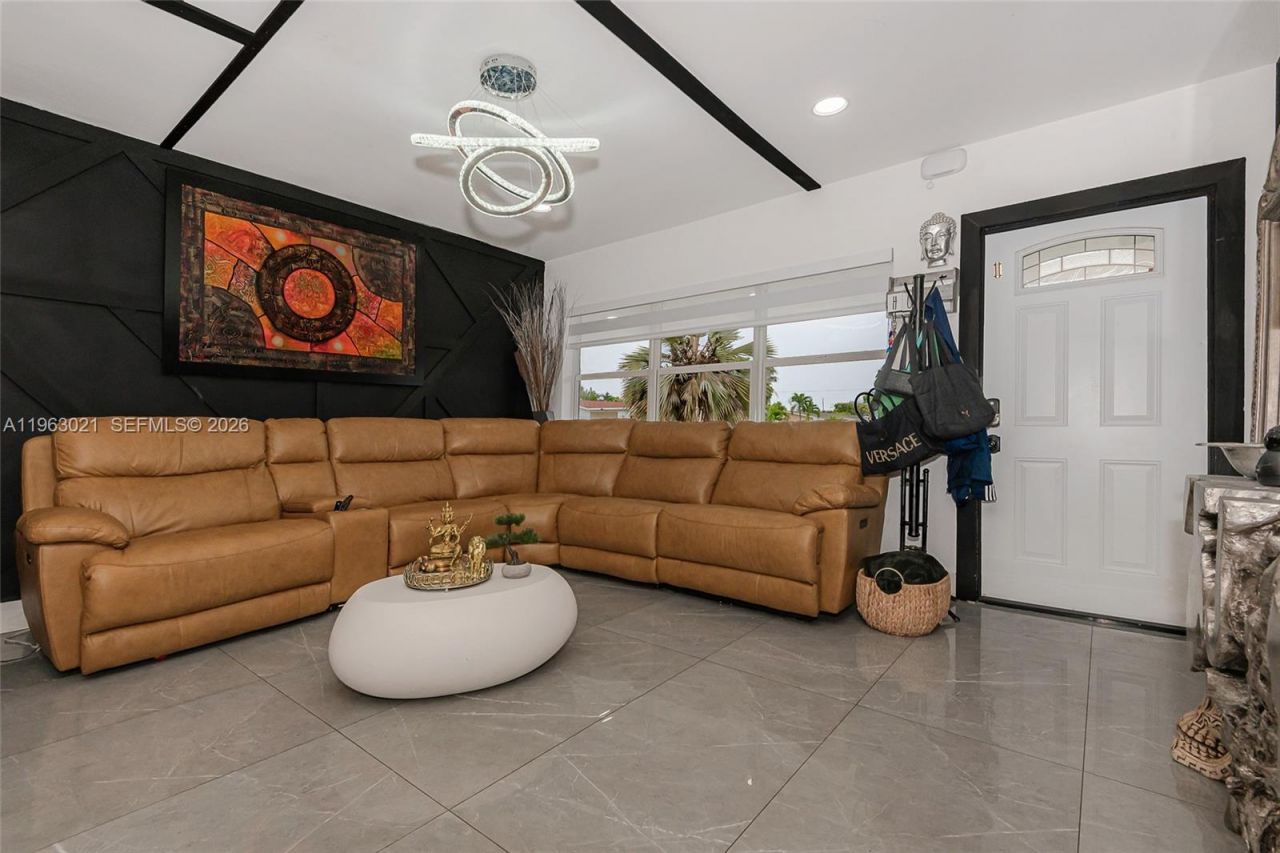 200 SW 69th Ter, Pembroke Pines, FL 33023 Photo