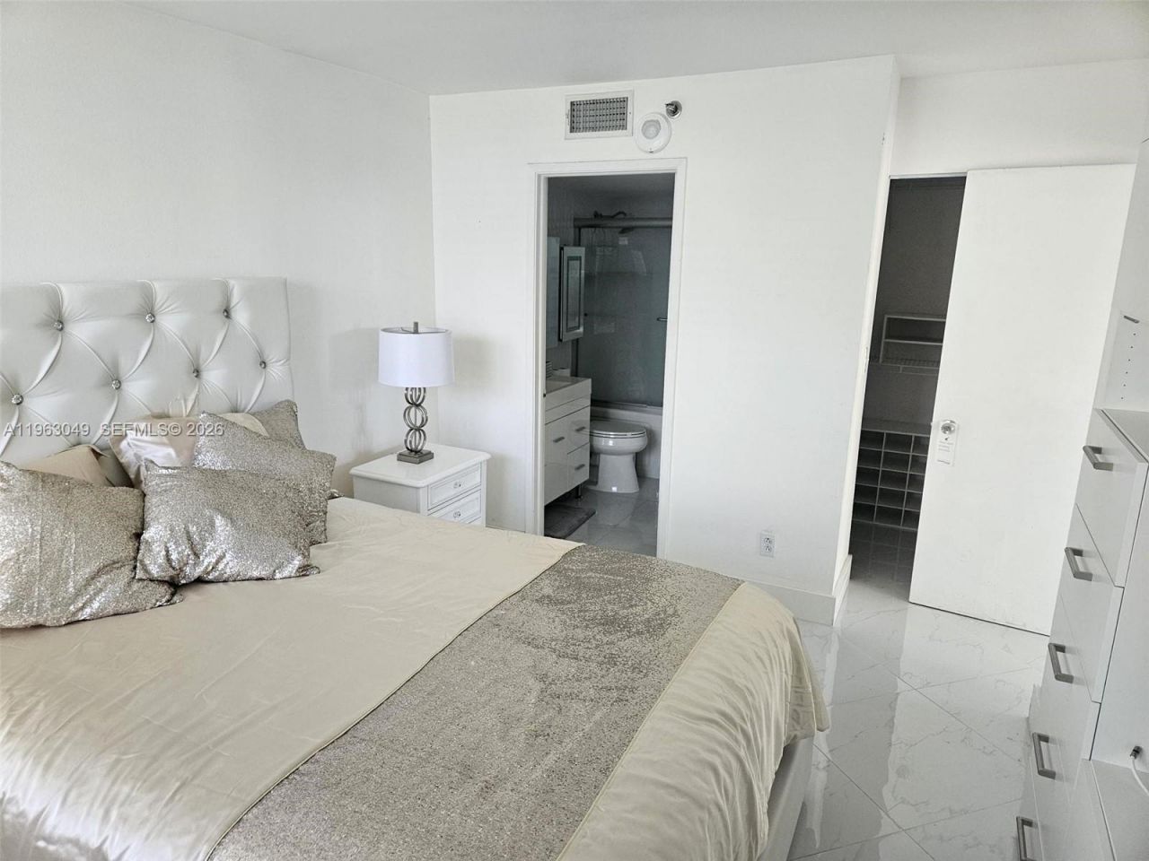 770 Claughton Island Dr, Unit 602, Miami, FL 33131 Photo