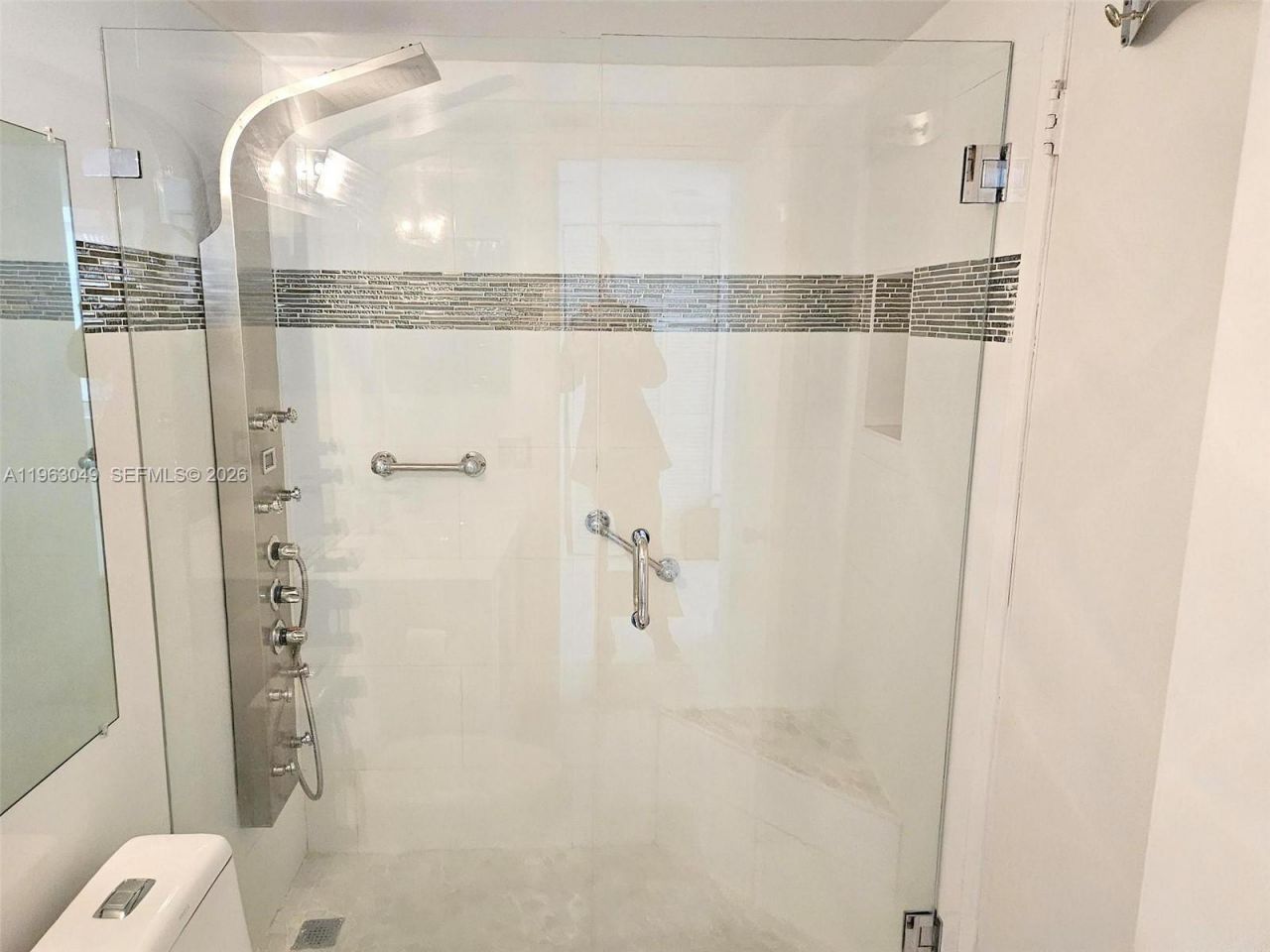 770 Claughton Island Dr, Unit 602, Miami, FL 33131 Photo