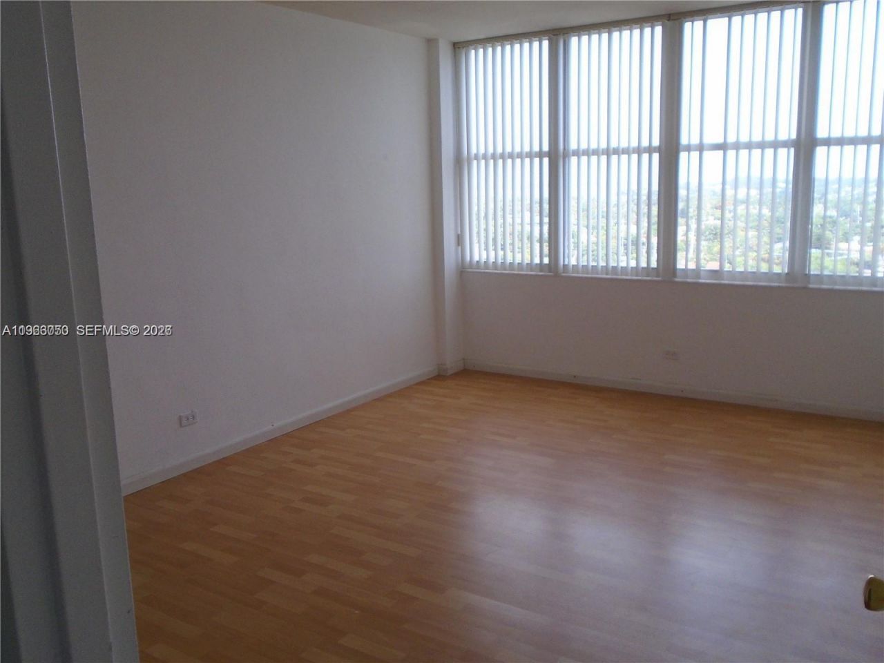 7441 Wayne Ave , Unit 9I, Miami Beach, FL 33141 Photo