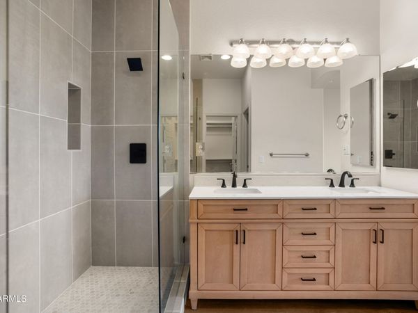 7445 E EAGLE CREST Drive, Unit 2113, Mesa, AZ 85207