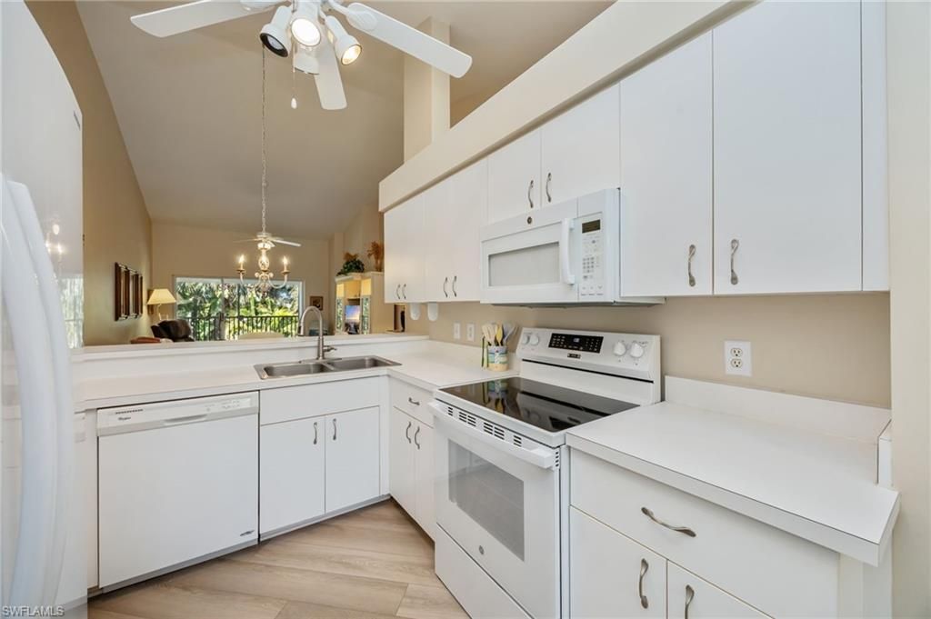 20790 Country Creek Dr, Unit 522, Estero, FL 33928 Photo