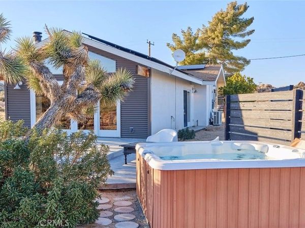 52733 Oak Drive, Pioneertown, CA 92268