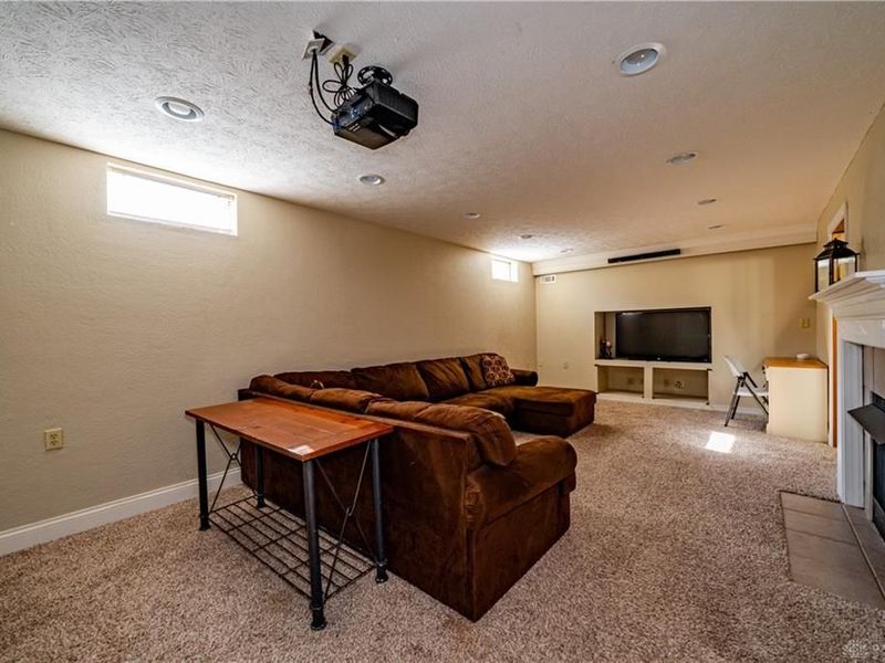 825 Chaucer Lane, Tipp City, OH 45371 Photo 51