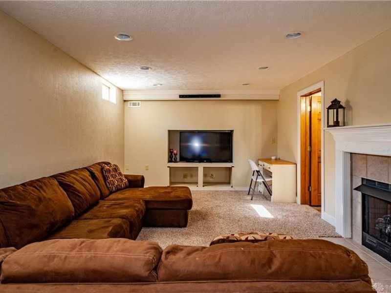 825 Chaucer Lane, Tipp City, OH 45371 Photo 52