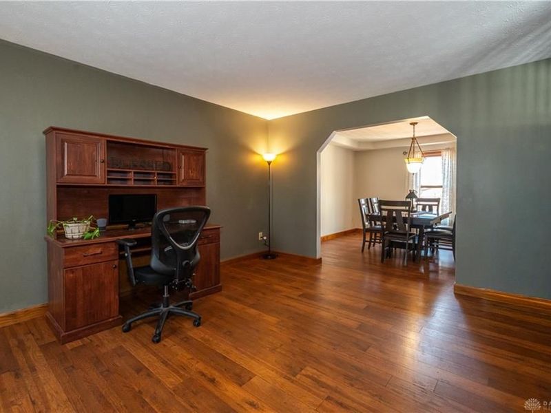 825 Chaucer Lane, Tipp City, OH 45371 Photo 7