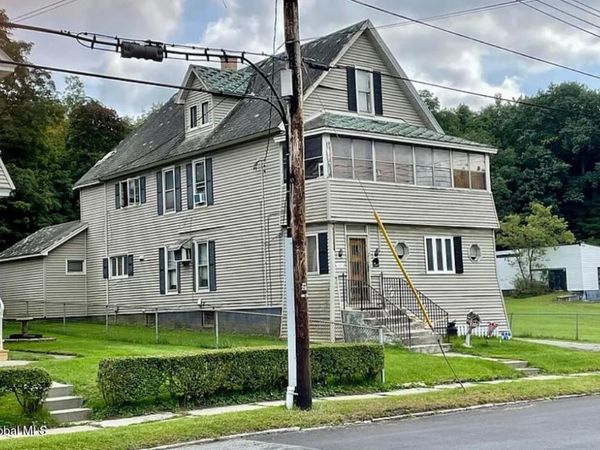 211 Forest Avenue, Amsterdam, NY 12010