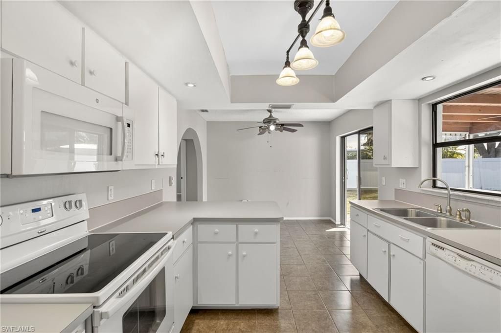 1424 Carmelle Dr, Fort Myers, FL 33919 Photo