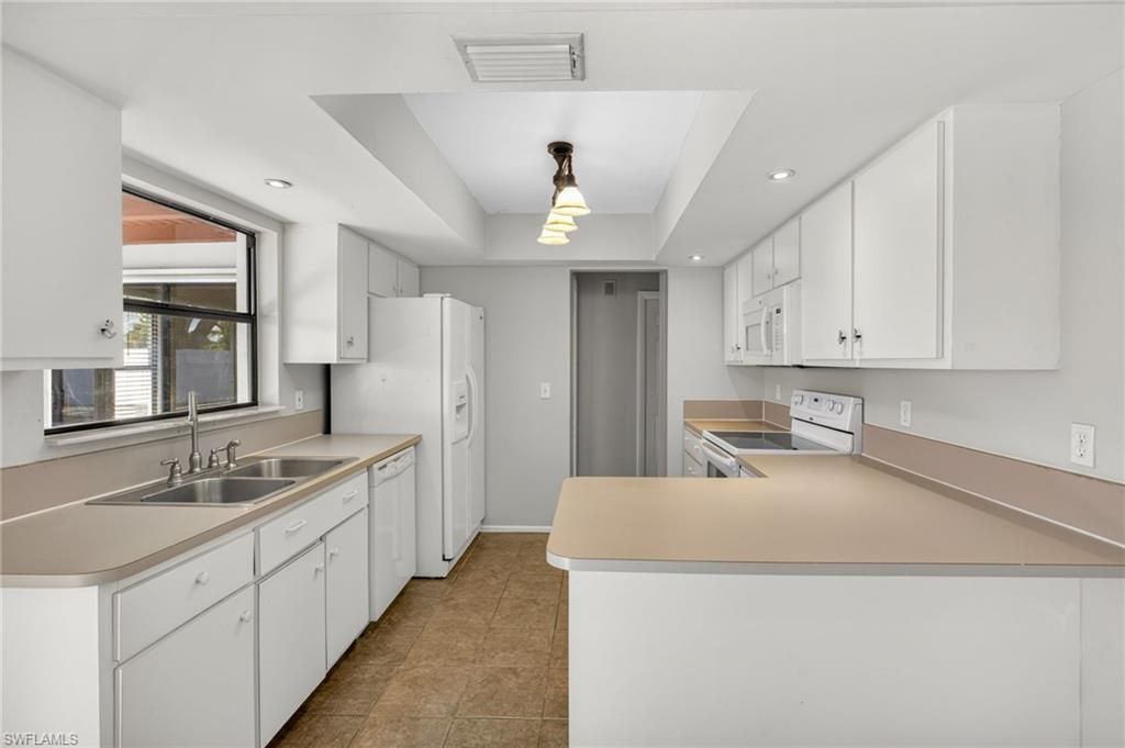 1424 Carmelle Dr, Fort Myers, FL 33919 Photo