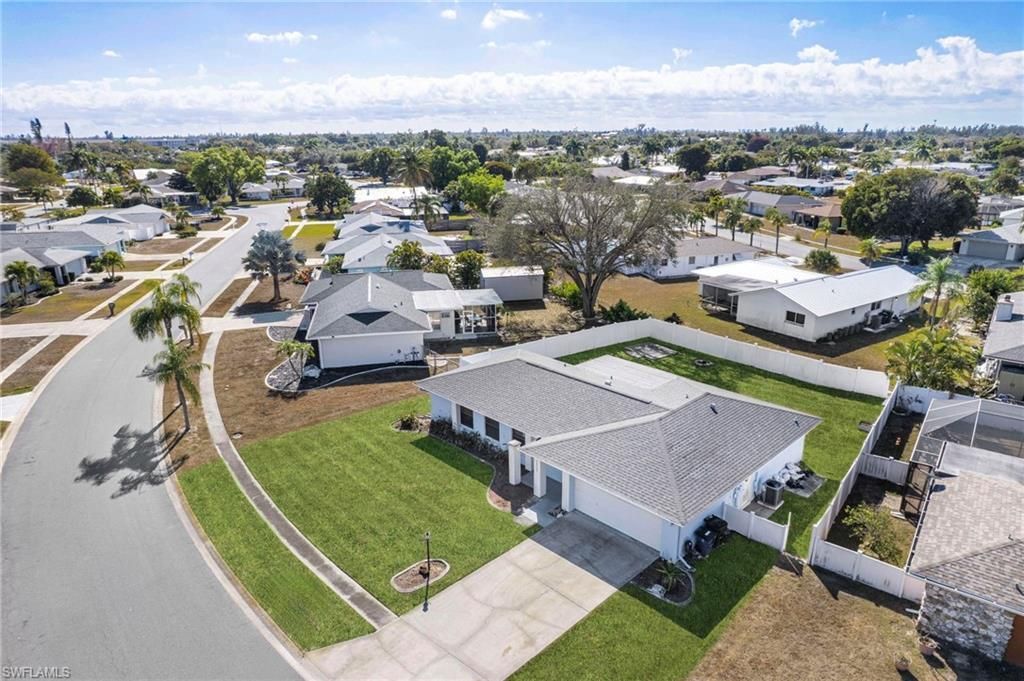 1424 Carmelle Dr, Fort Myers, FL 33919 Photo