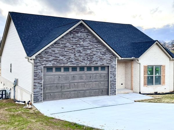 2910 Autumn Woods Trl , Cookeville, TN 38501