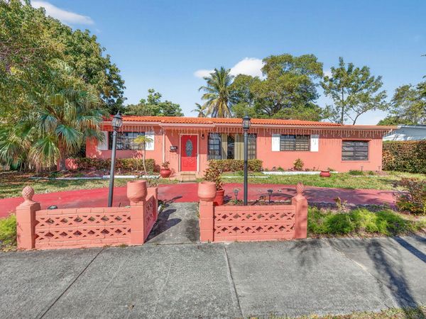 9281 Martinique Drive, Miami, FL 33189