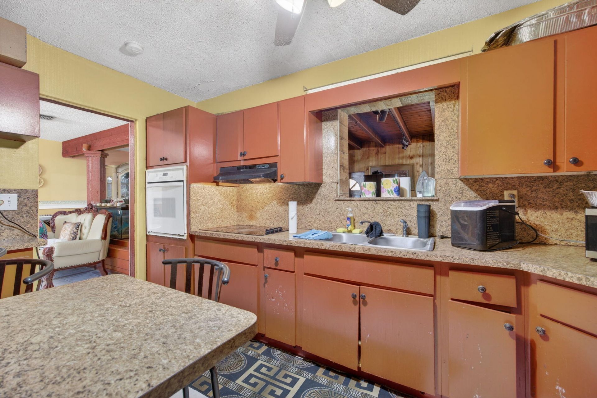 9281 Martinique Drive, Miami, FL 33189 Photo