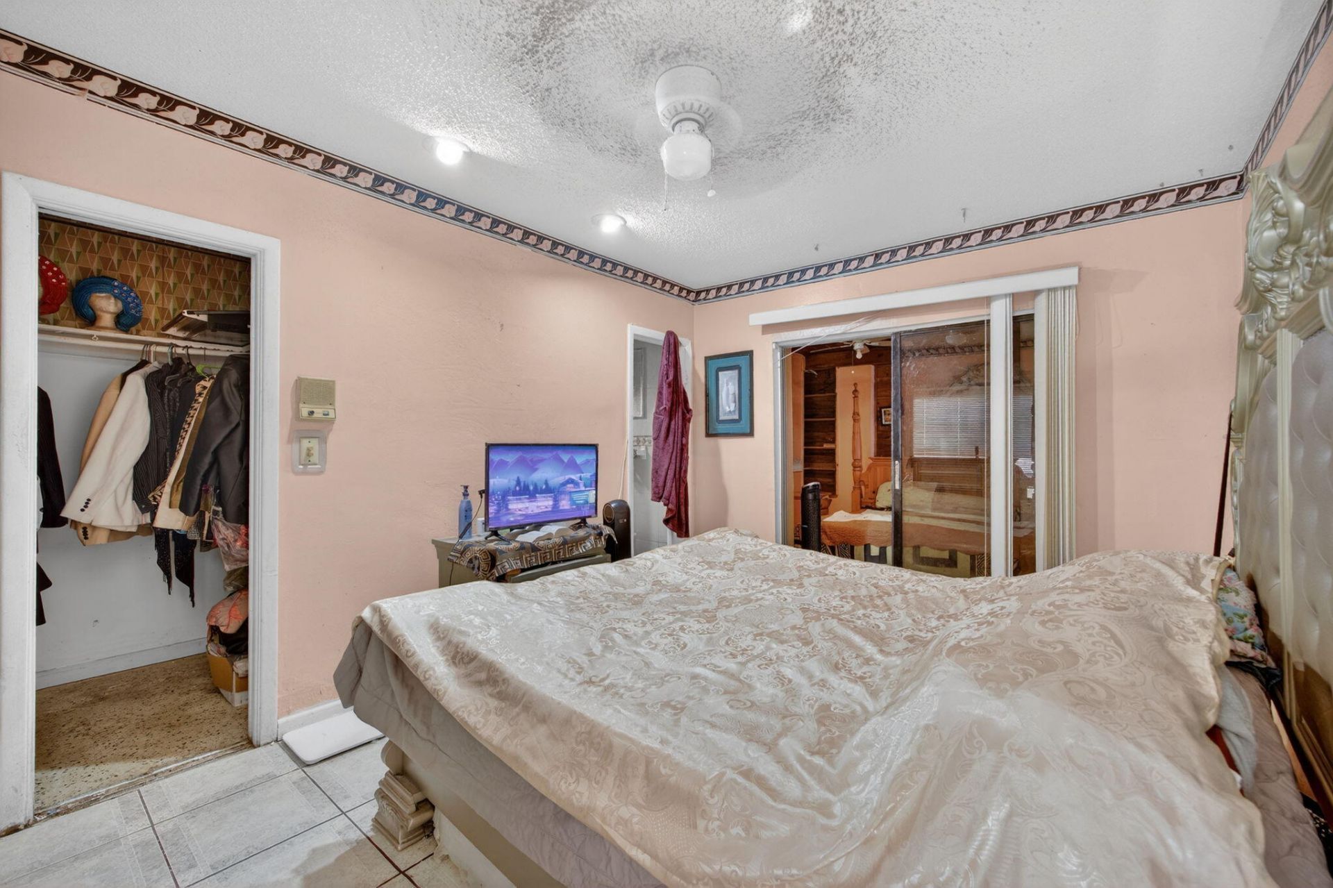 9281 Martinique Drive, Miami, FL 33189 Photo