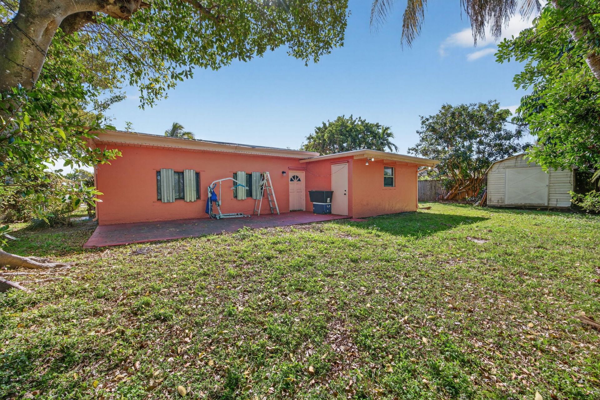 9281 Martinique Drive, Miami, FL 33189 Photo