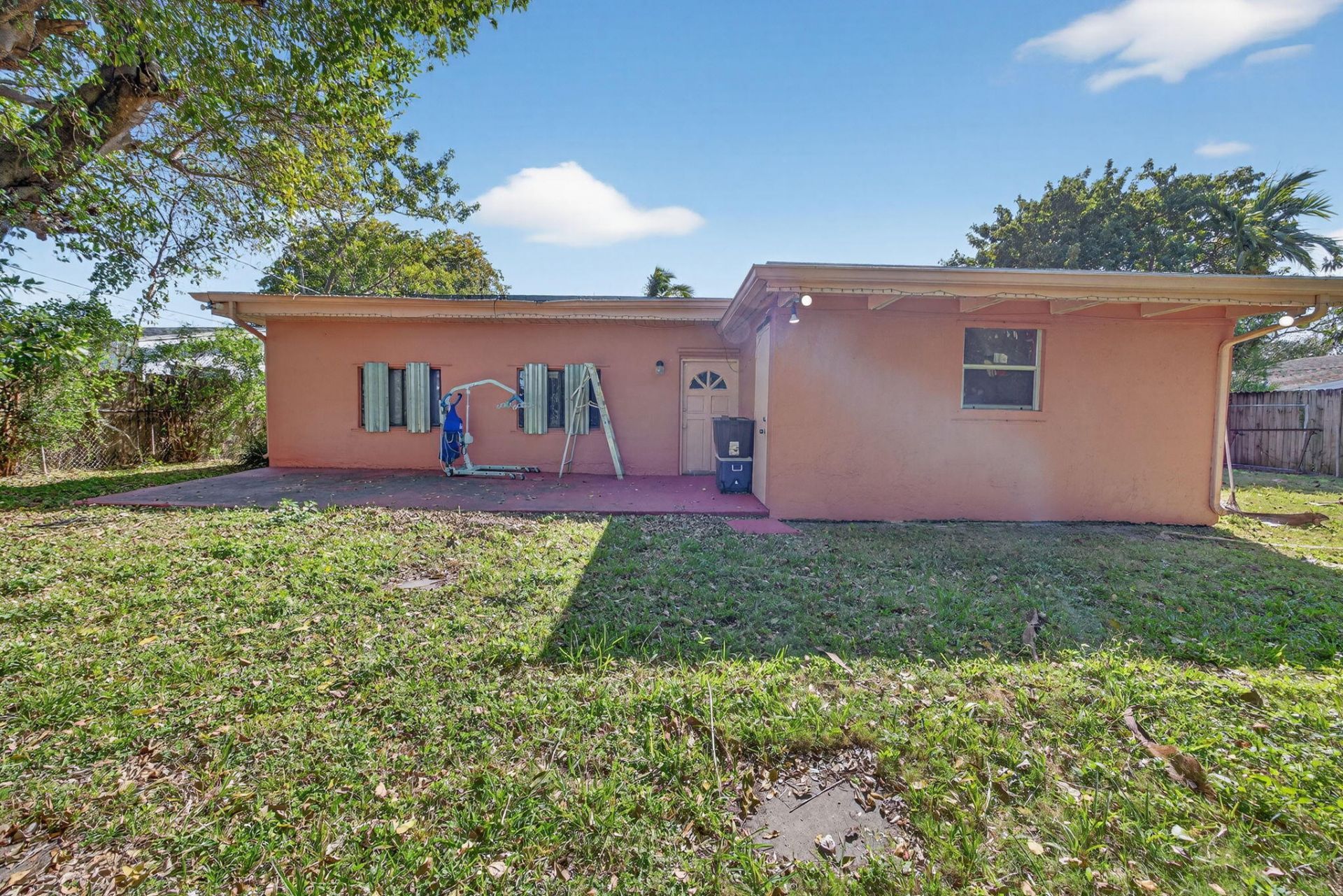 9281 Martinique Drive, Miami, FL 33189 Photo