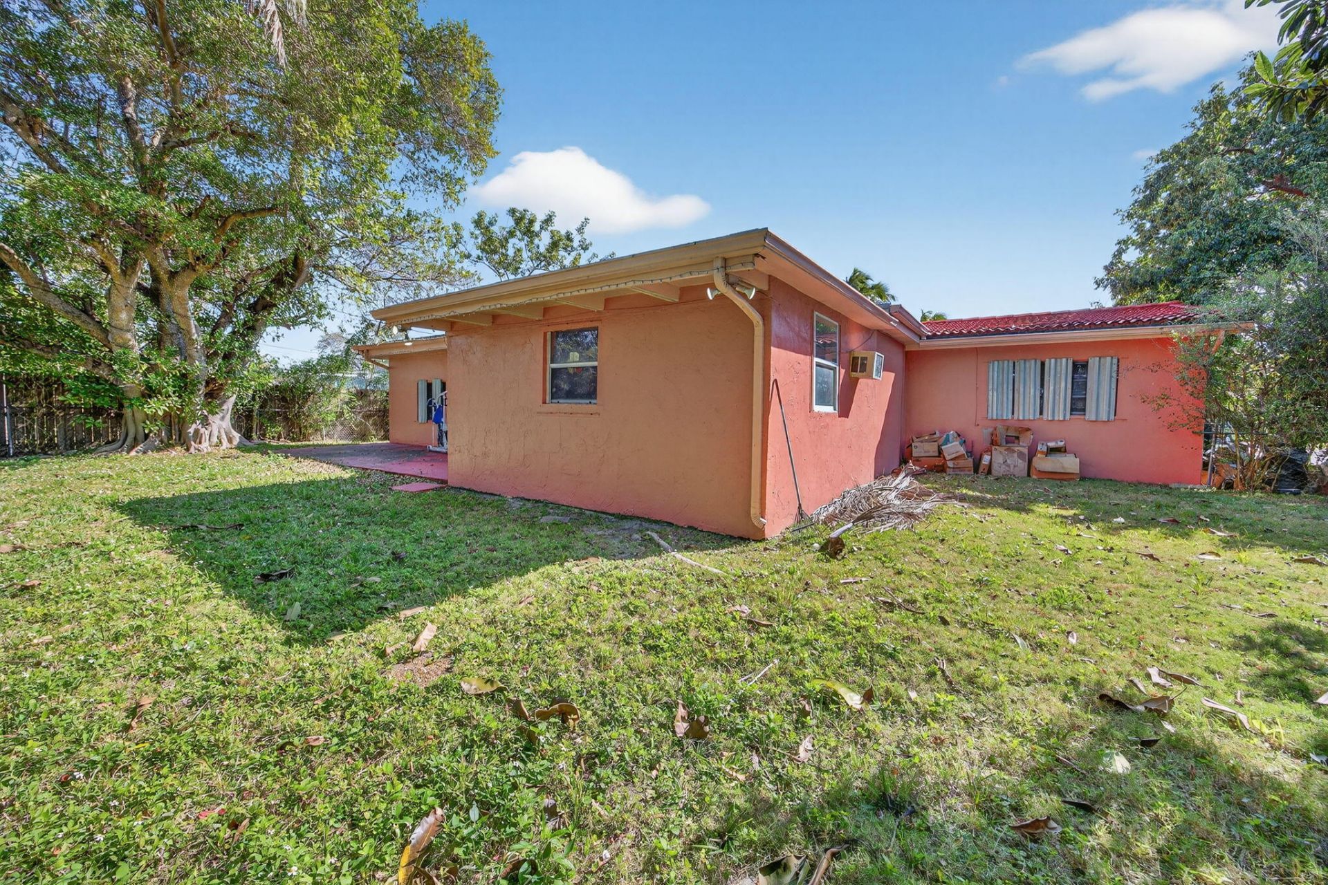 9281 Martinique Drive, Miami, FL 33189 Photo