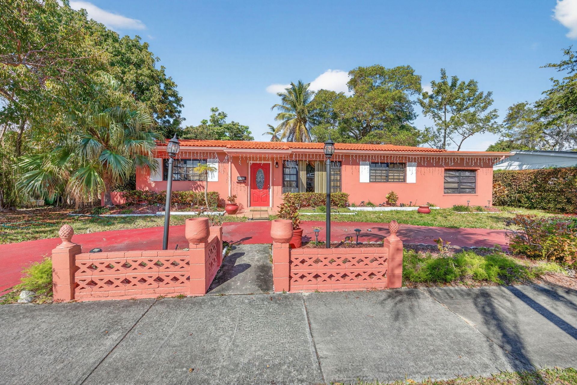 9281 Martinique Drive, Miami, FL 33189 Photo