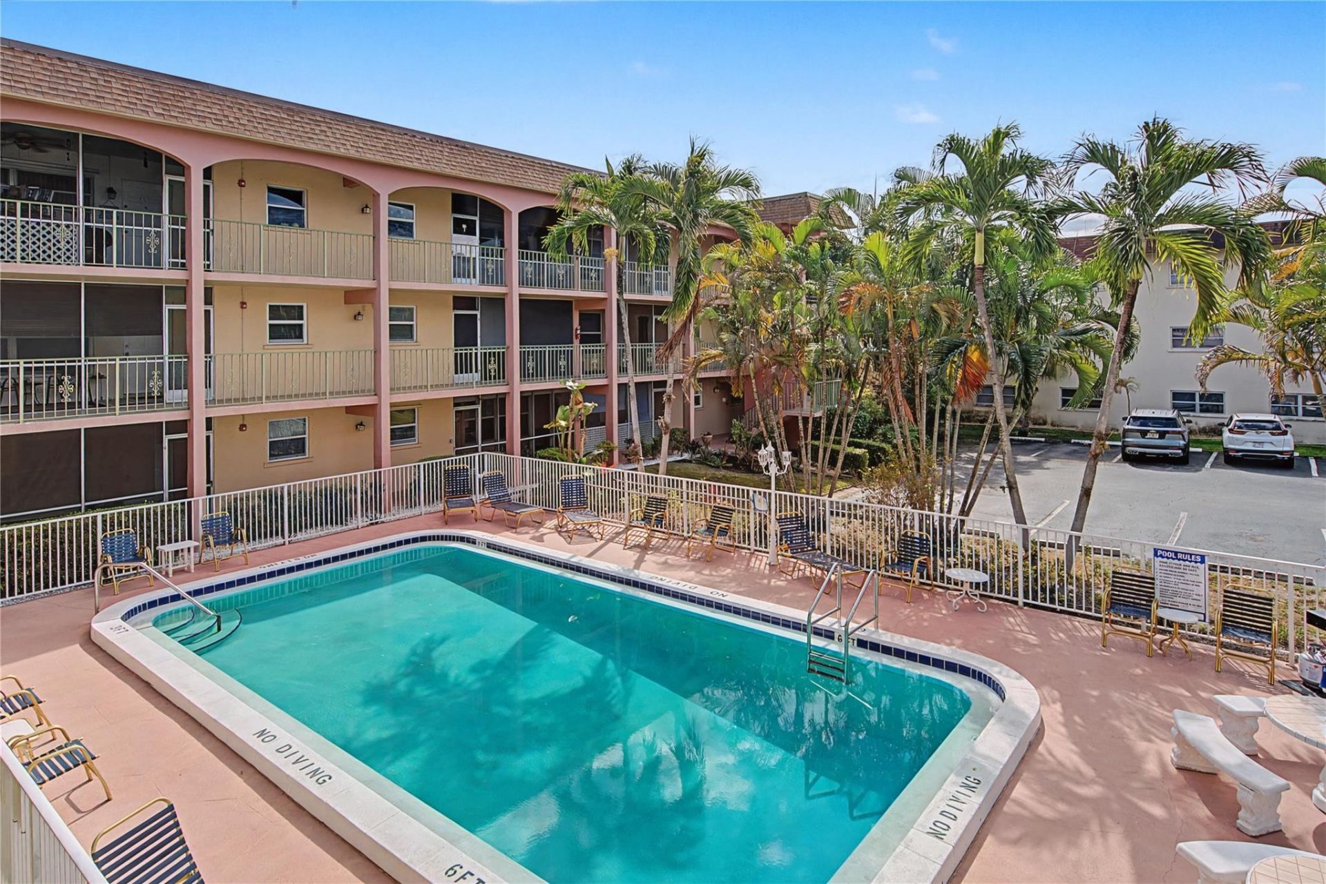 100 SE 6th Avenue, Unit 203, Pompano Beach, FL 33060 Photo
