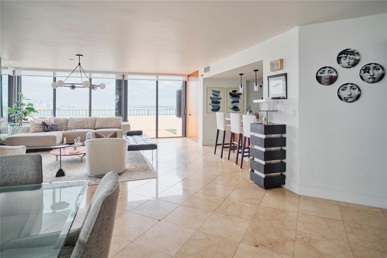 520 Brickell Key Dr, Unit A1904, Miami, FL 33131 Photo