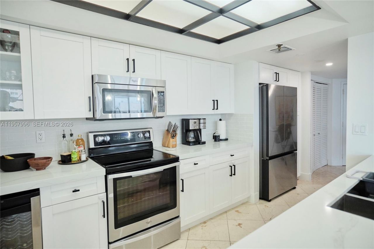 520 Brickell Key Dr, Unit A1904, Miami, FL 33131 Photo