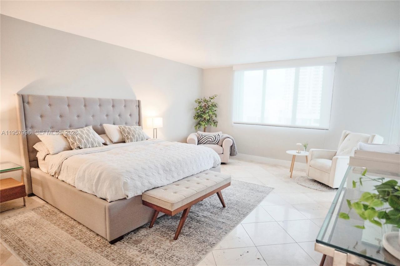 520 Brickell Key Dr, Unit A1904, Miami, FL 33131 Photo
